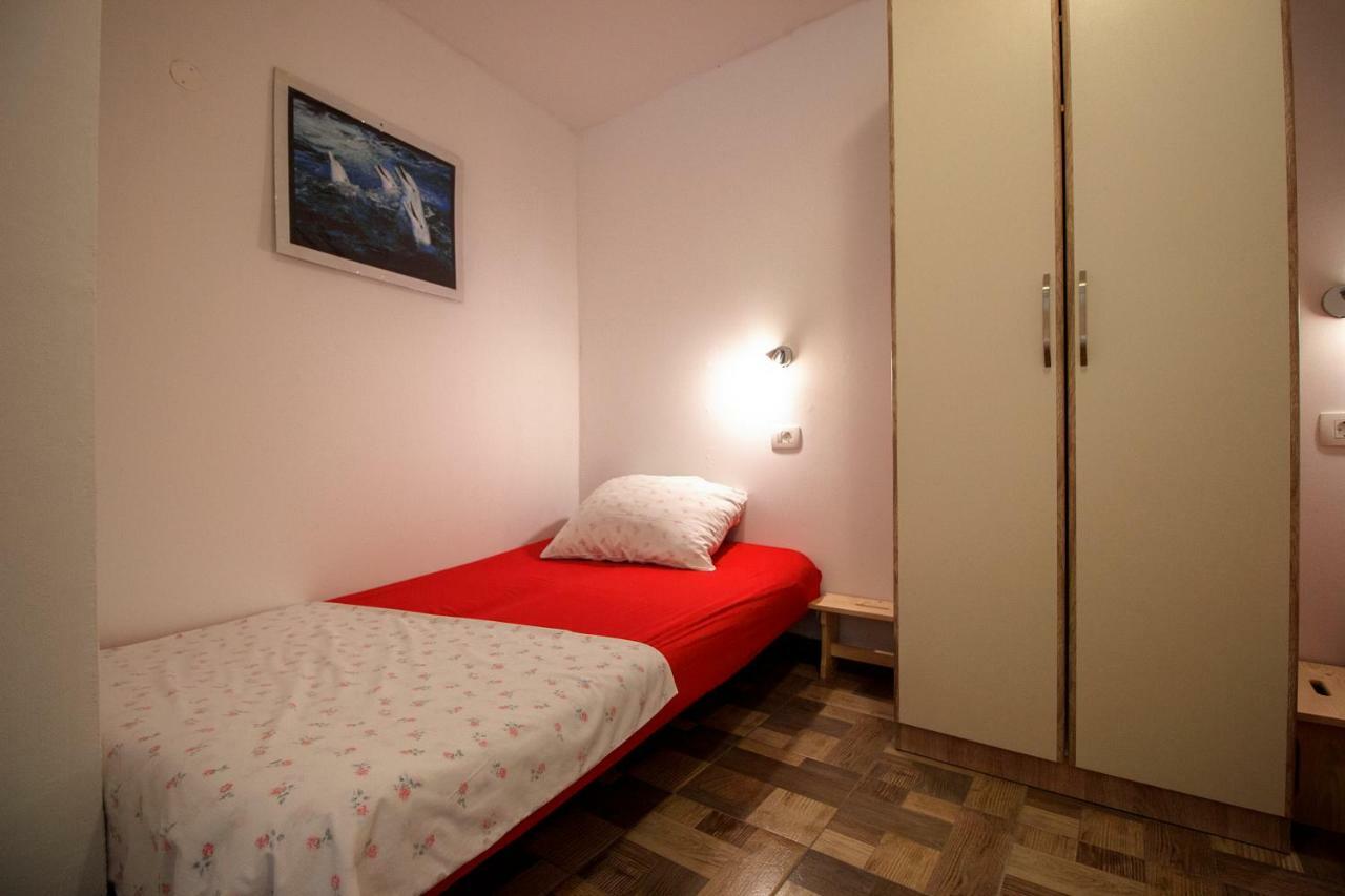 Mrkonjic Branko & Marija Apartmani Omiš Esterno foto