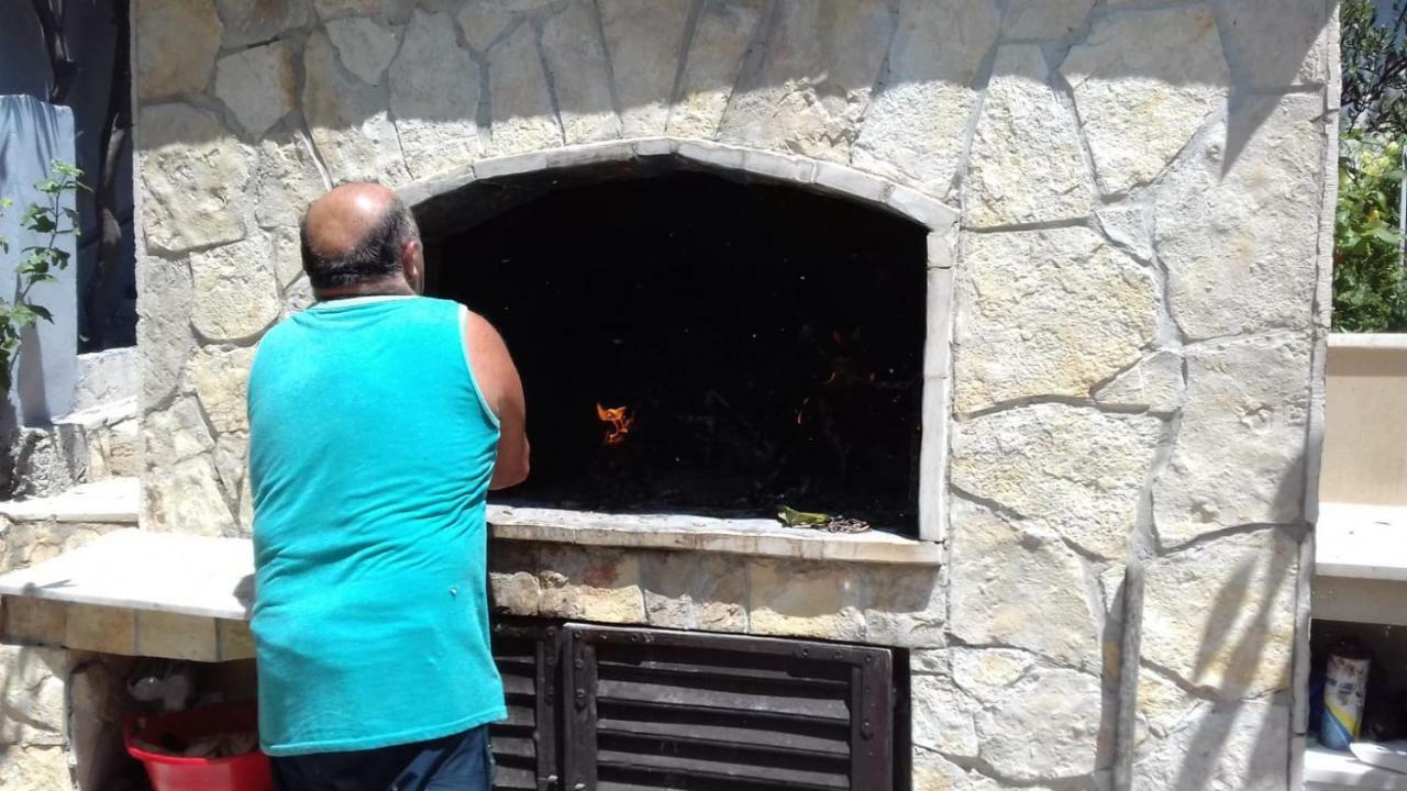 Mrkonjic Branko & Marija Apartmani Omiš Esterno foto