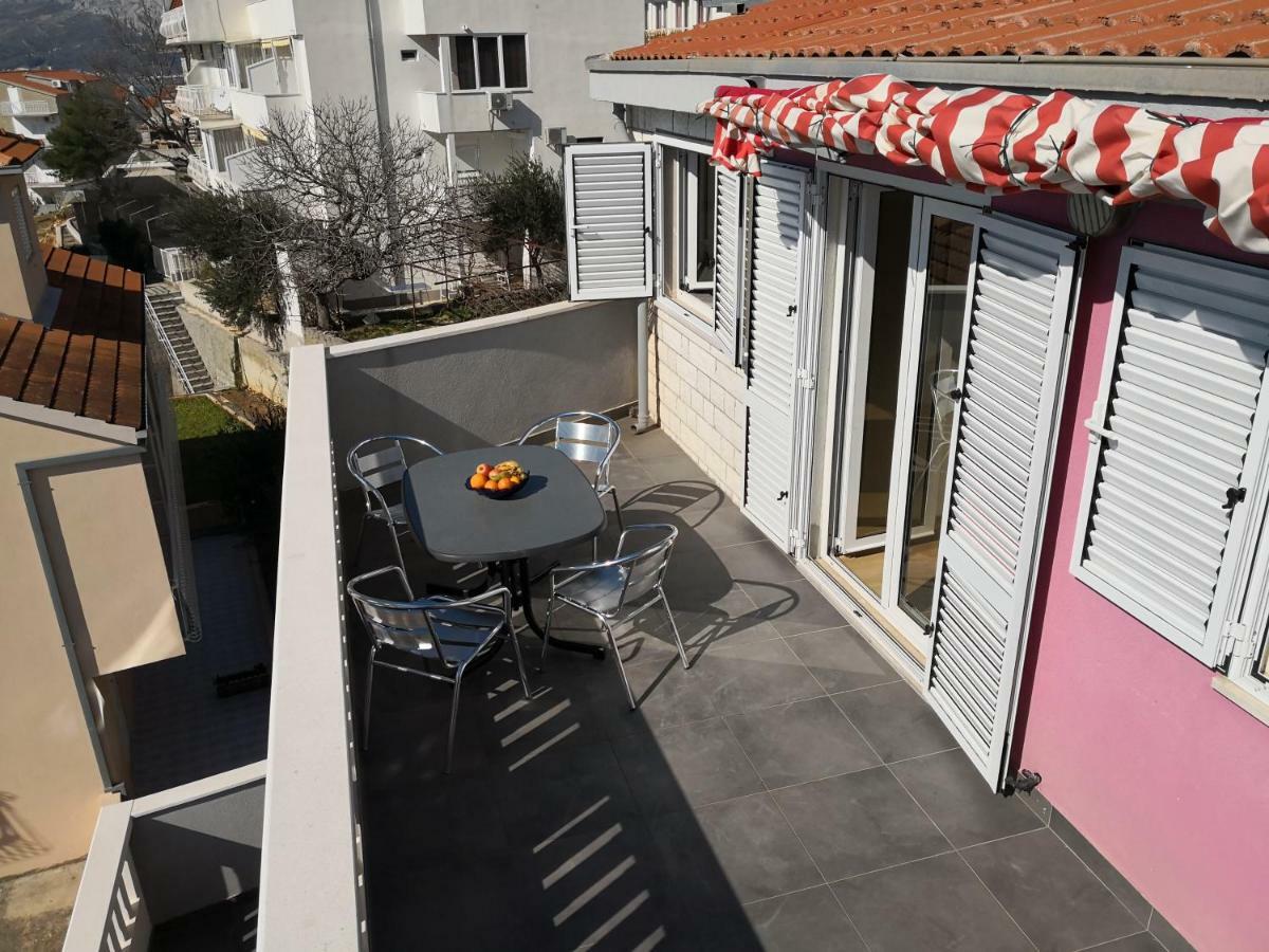 Mrkonjic Branko & Marija Apartmani Omiš Esterno foto