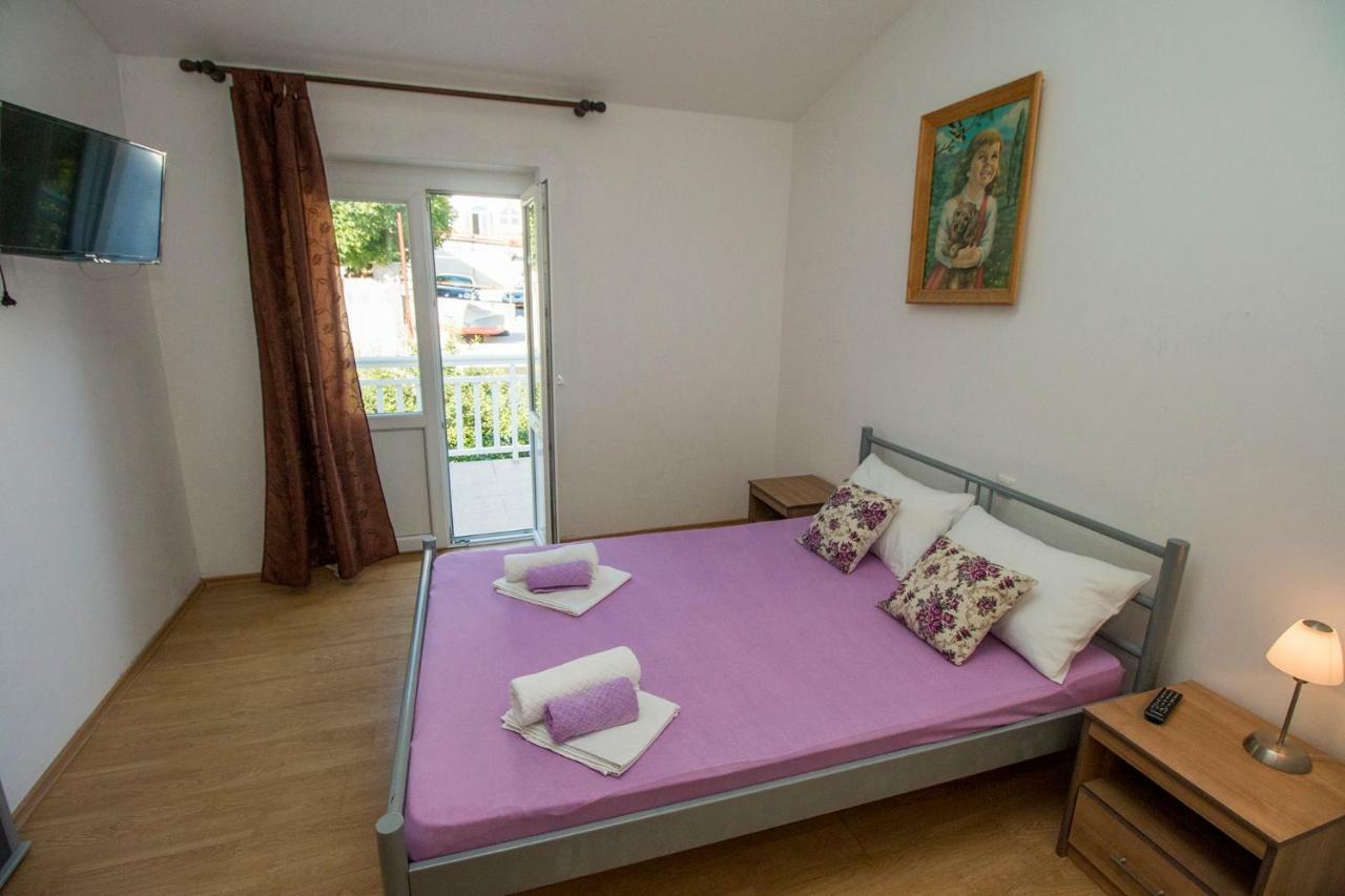 Mrkonjic Branko & Marija Apartmani Omiš Esterno foto