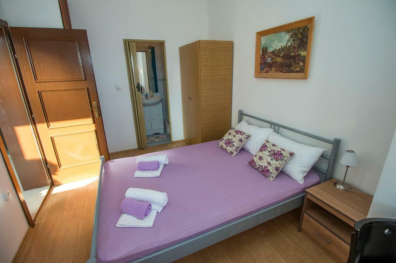 Mrkonjic Branko & Marija Apartmani Omiš Esterno foto