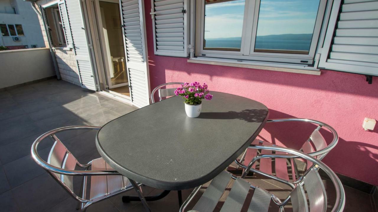 Mrkonjic Branko & Marija Apartmani Omiš Esterno foto
